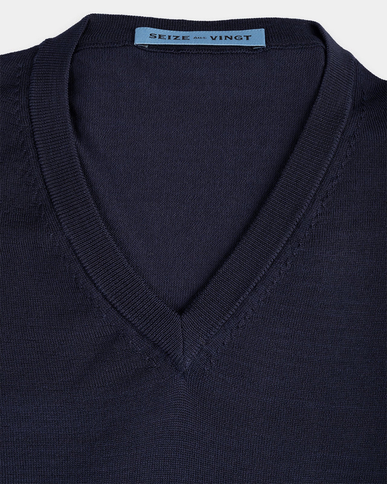 Durham superfine merino V-neck sweater (Sale)