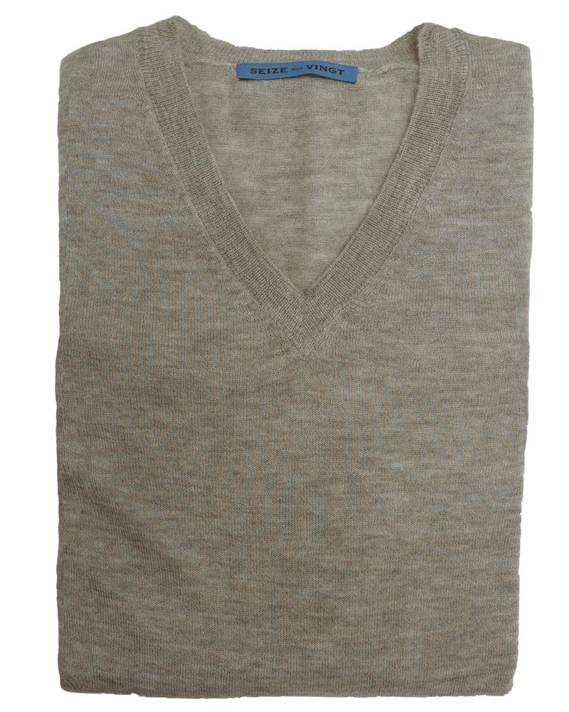 Juta Lightweight Cashmere V-Neck Sweater