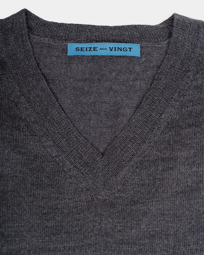 Arcore Medium Grey Lightweight Merino V-Neck Sweater