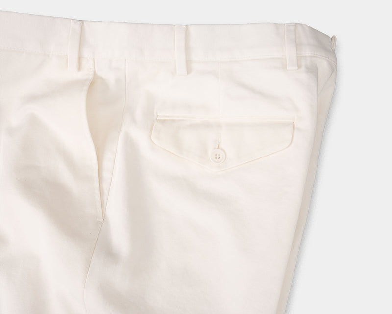 Arthur Conan Doyle vin Fordi Saltaire Off-White Shorts (Sale Size 50 Only)