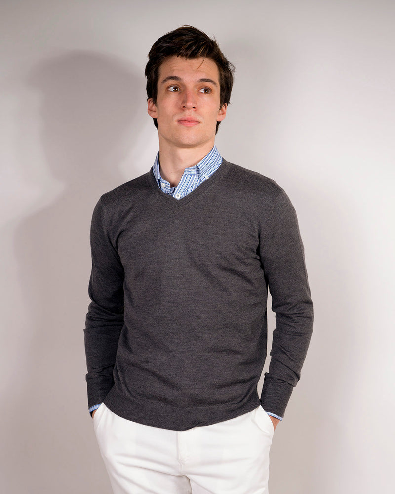 Arcore Medium Grey Lightweight Merino V-Neck Sweater