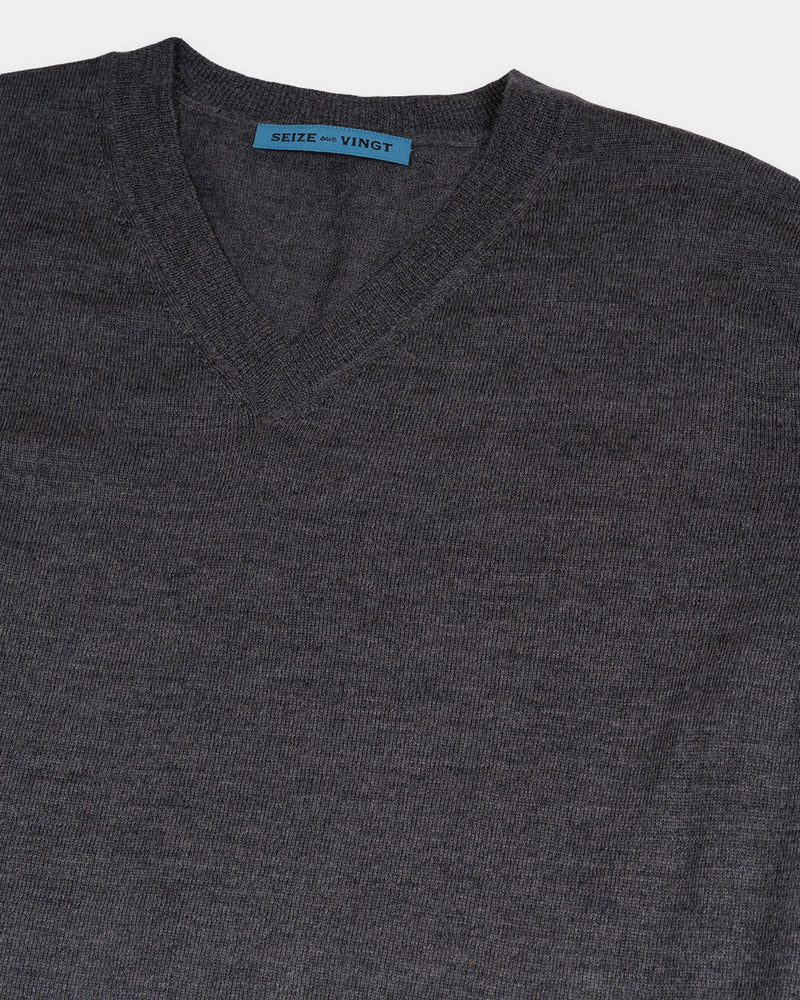 Arcore Medium Grey Lightweight Merino V-Neck Sweater